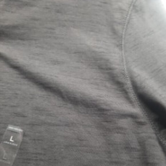 Van Heusen, Men's black, long sleeve " Never Tuck" Shirt. - Picture 4 of 9